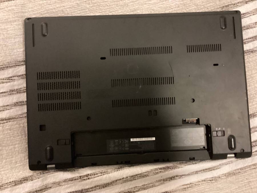 Lenovo laptop t480 i5 7th Gen sold for spare/repair