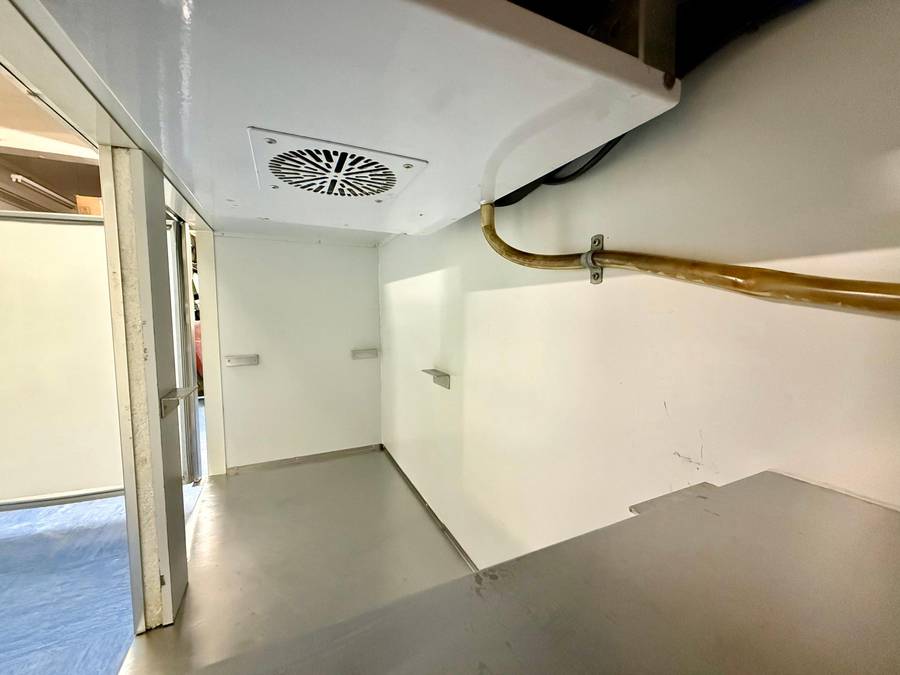 2.5 DOOR STAINLESS STEEL UNDER BAR FRIDGE