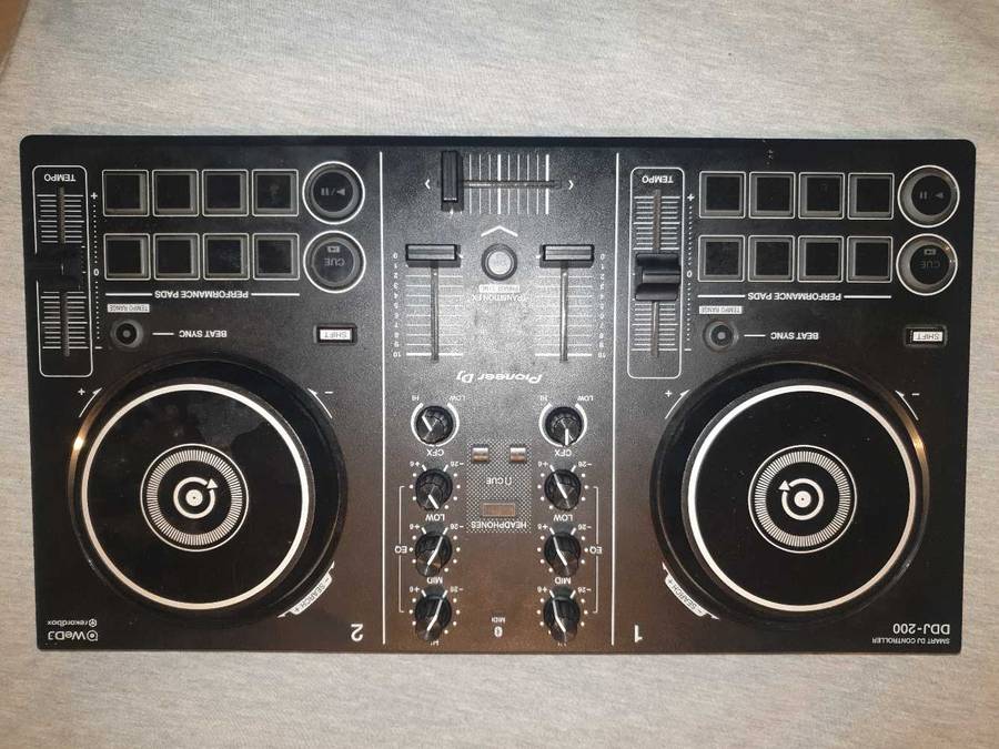 Pioneer ddj 200