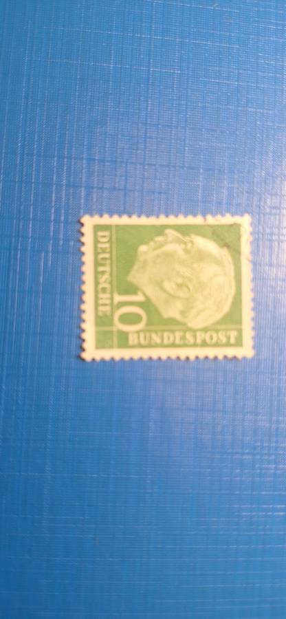 WORLDWIDE GRAB BAG! 10 Vintage Loose Stamps - Congo Rhino, Knossos, Germany, Italy