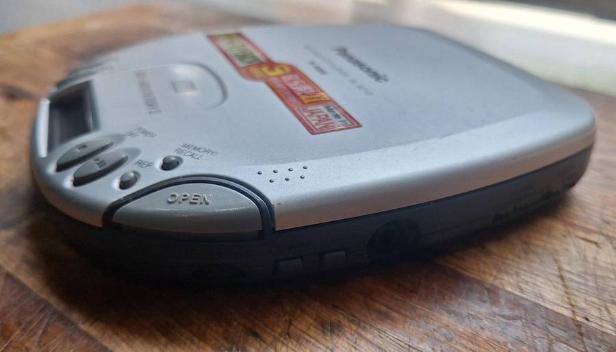 Panasonic SL-S210 Portable CD Player  Made in Japan | Vintage Tech Classic
