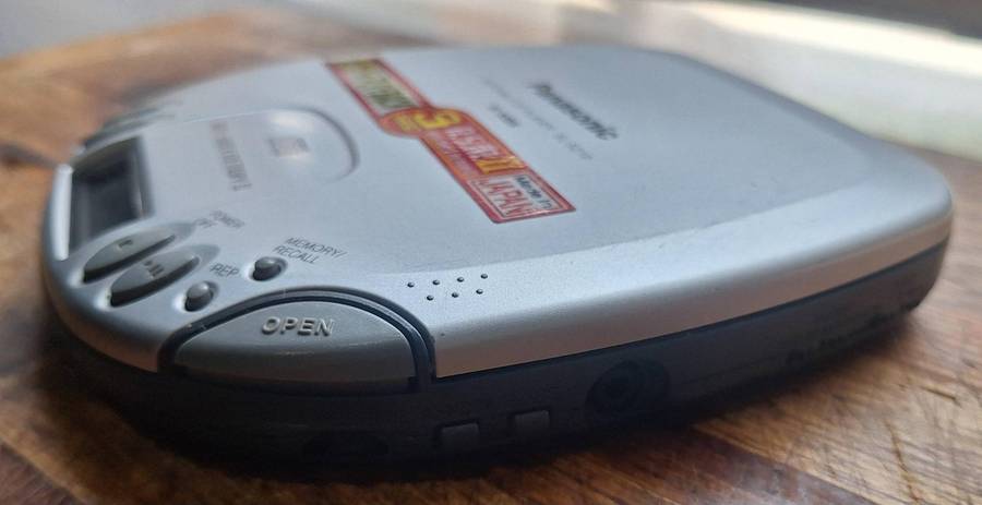 Panasonic SL-S210 Portable CD Player  Made in Japan | Vintage Tech Classic