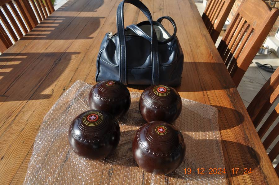 Henselite Super Grip Size 6 Lawn Bowls