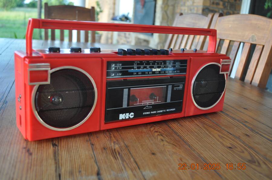 Vintage 1980s KIC Stereo Radio Cassette (parts or repair)