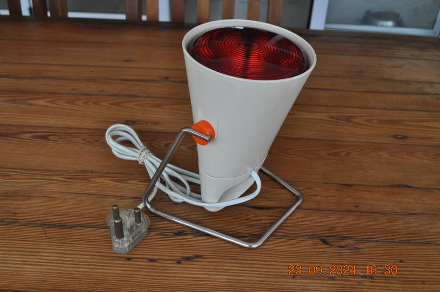 Vintage Philips Infrared Lamp (working)