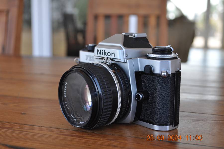 Nikon FE2 35mm Film Camera Lens Nikon 50mm 1:1.8