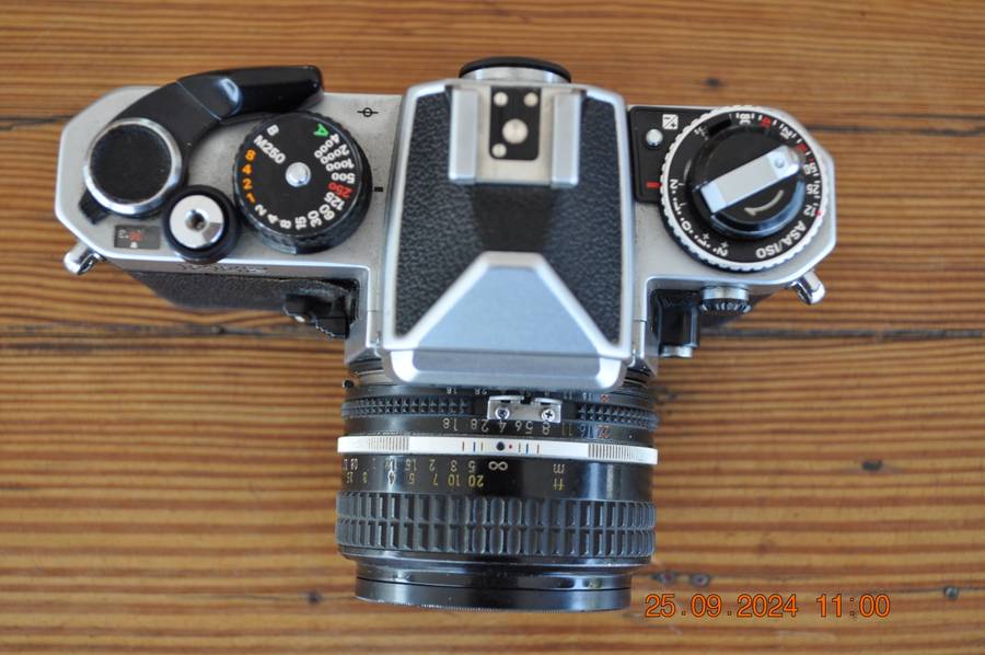 Nikon FE2 35mm Film Camera Lens Nikon 50mm 1:1.8