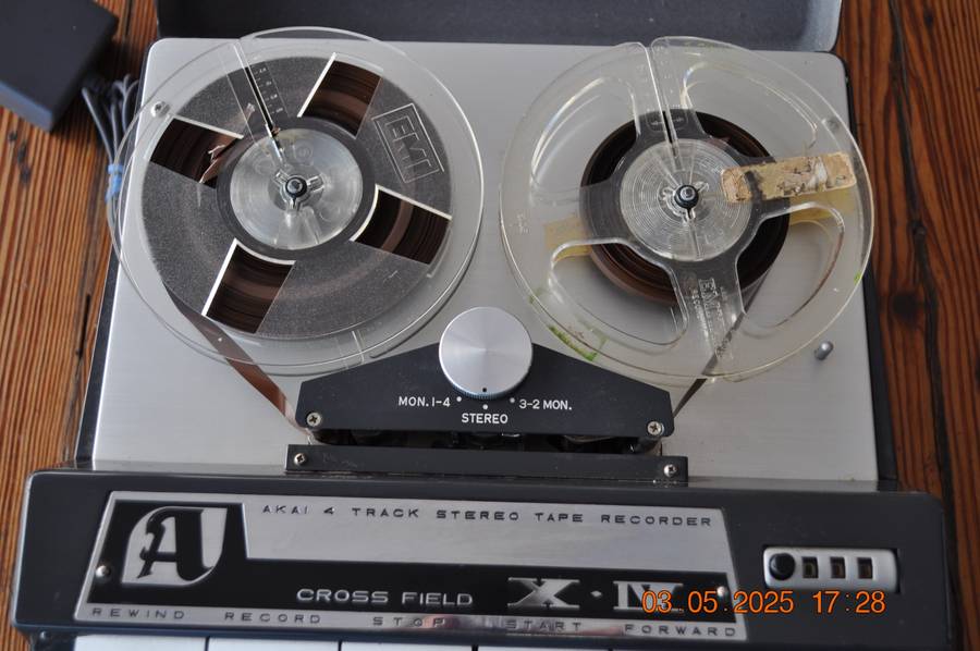 Vintage Akai Cross Field X-IV Reel to Reel Tape Recorder Player