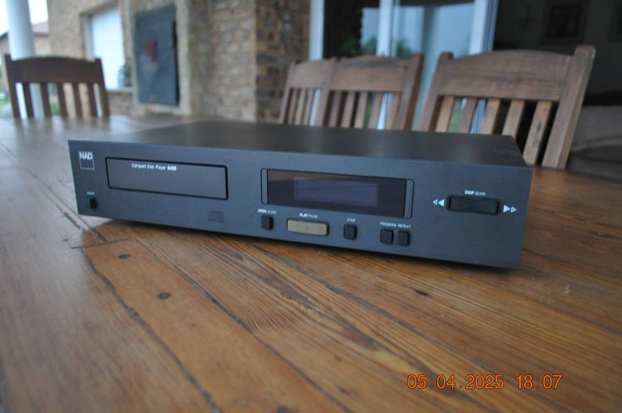 NAD 5420 CD Player (display not working)
