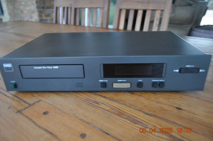 NAD 5420 CD Player (display not working)