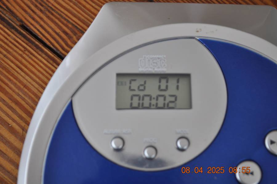 Sanyo CD Mp3 Walkman CD Player (working)