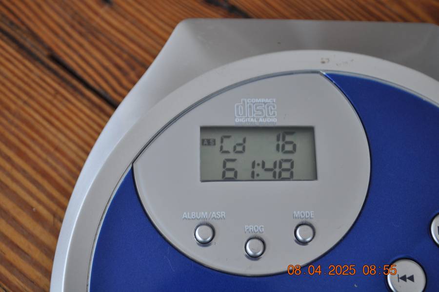 Sanyo CD Mp3 Walkman CD Player (working)