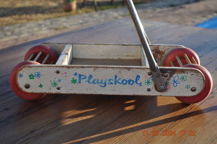 Vintage Playskool Kiddies Push Along Trolley