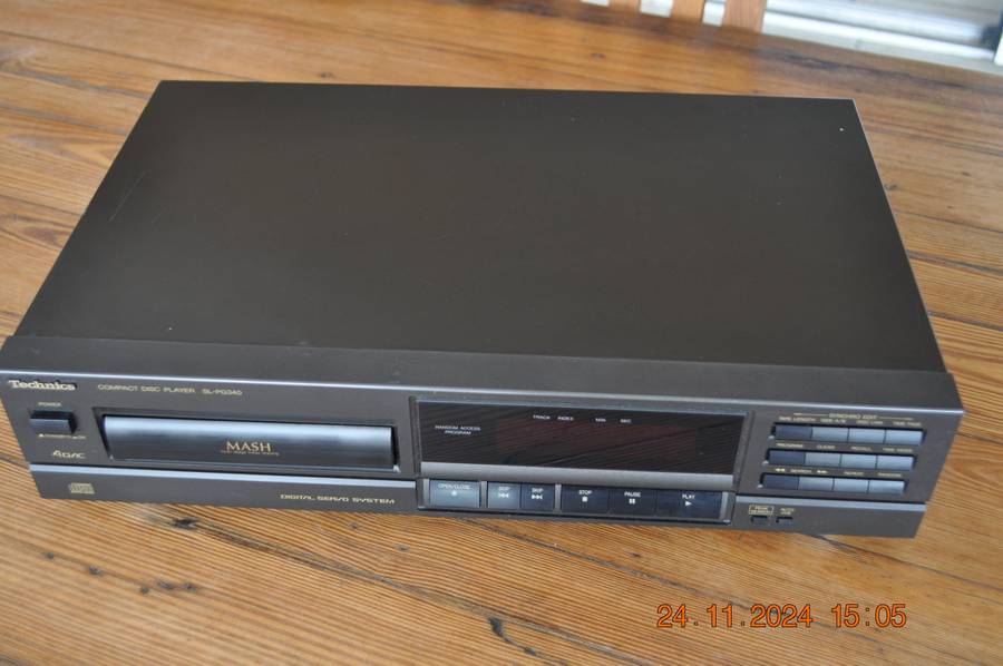 Technics SL-PG340 CD Player