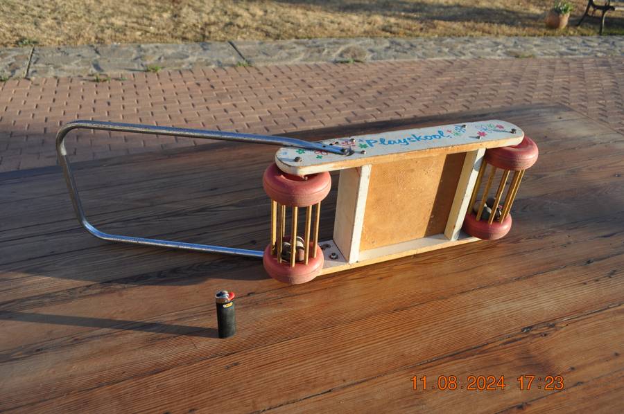 Vintage Playskool Kiddies Push Along Trolley