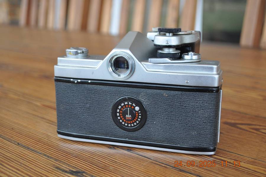 Minolta SR-1 35mm SLR Film Camera Body Only