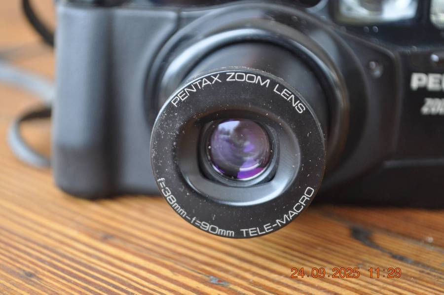 Pentax Zoom 90 35mm Film Camera