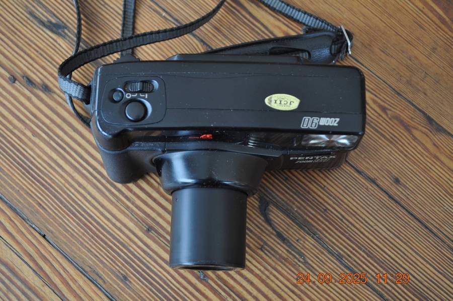 Pentax Zoom 90 35mm Film Camera