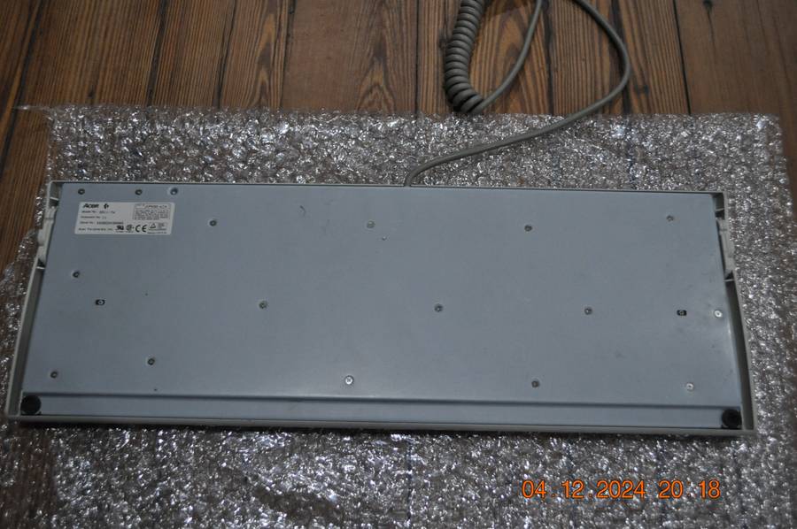 Vintage Acer Din 5 Pin Computer Keyboard