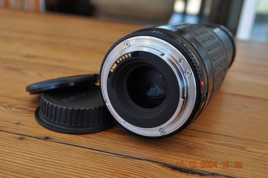 Canon Zoom Lens EF 75-300mm 1 4-5.6