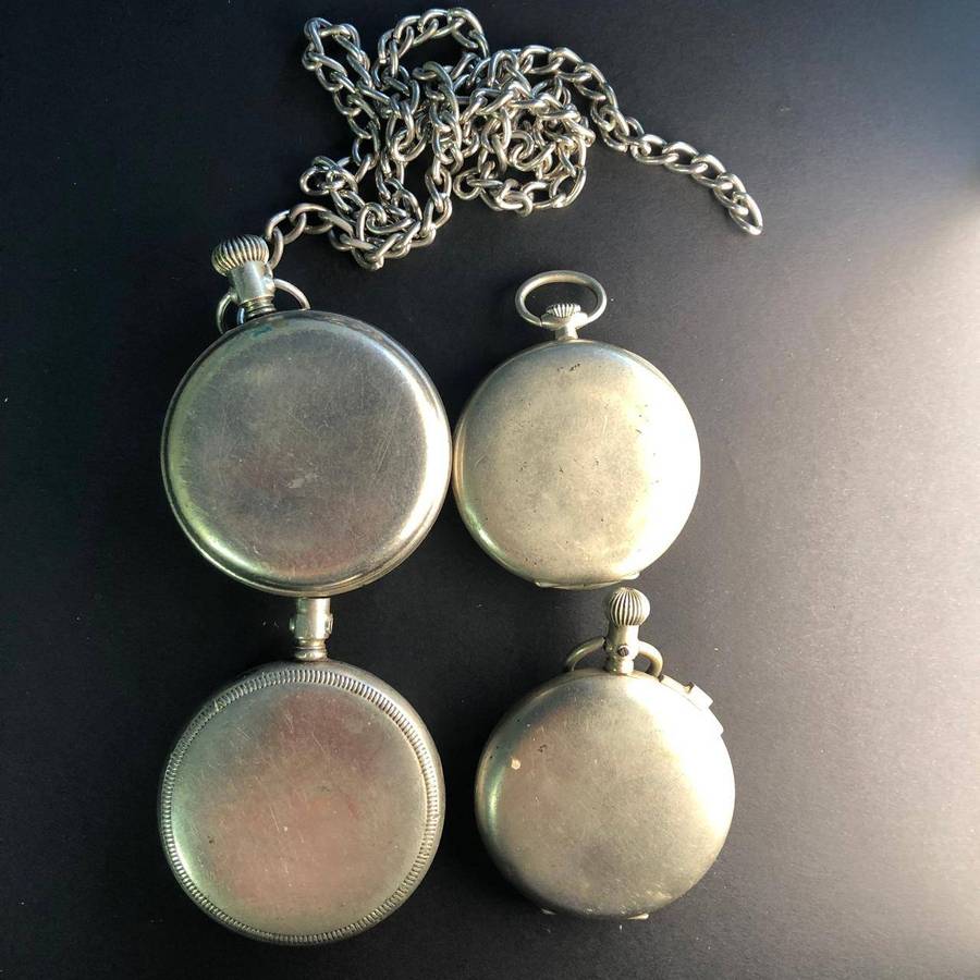 4 x Assorted vintage pocket watches not working