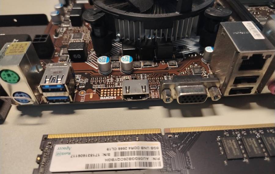 Hardware Bundle, Intel Core i5 - 7500, MSI MB, 8GB DDR-4 RAM, 240GB SSD