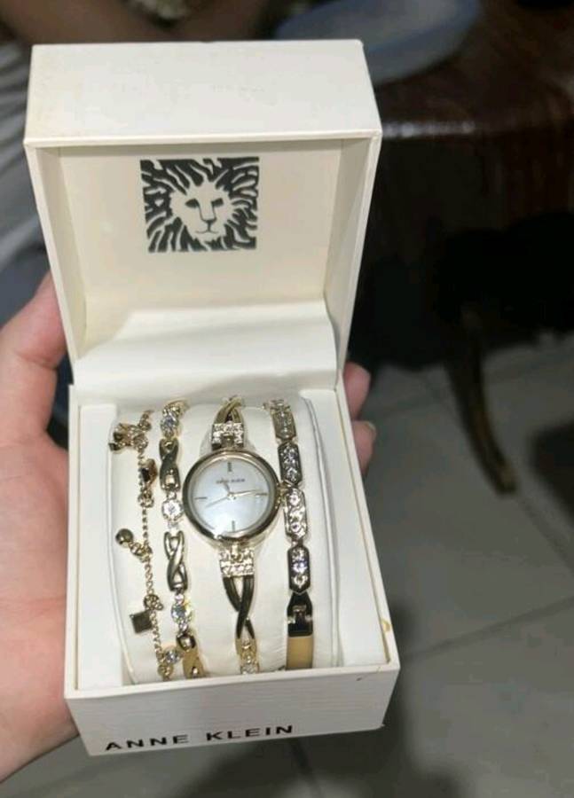 Anne Klein Women gold plated watch set