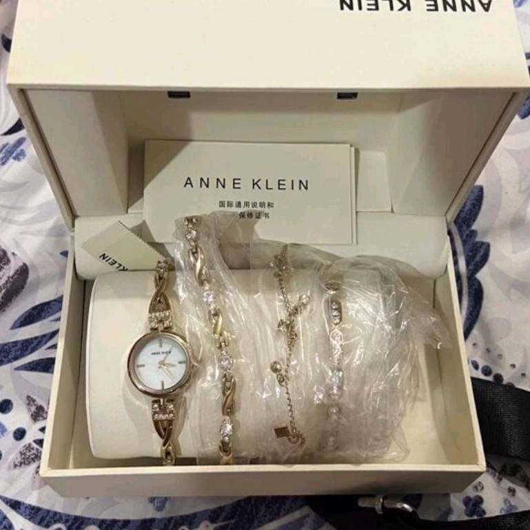 Anne Klein Women gold plated watch set