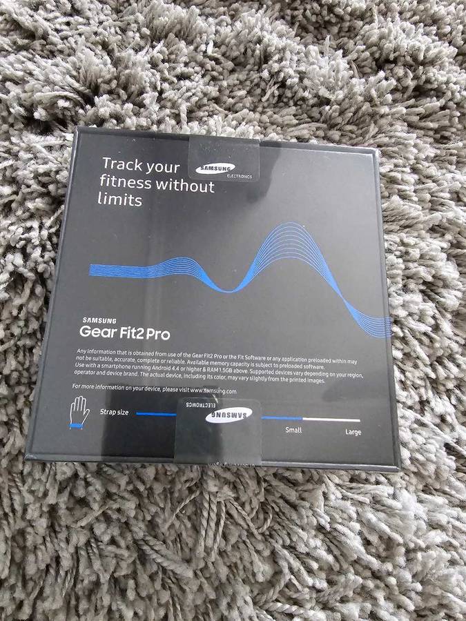 New - Samsung Gear Fit 2 Pro Black Large