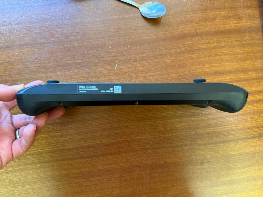 ROG ally X | RC72L 2024 gaming handheld console