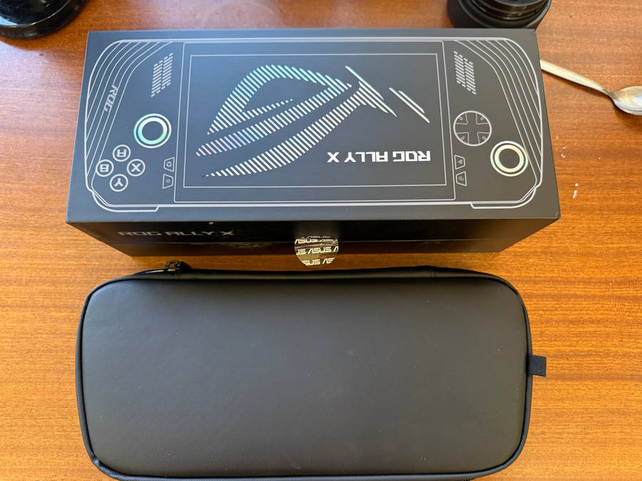 ROG ally X | RC72L 2024 gaming handheld console