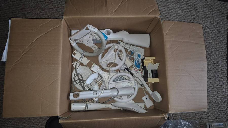 Massive Wii bundle with 21 Games