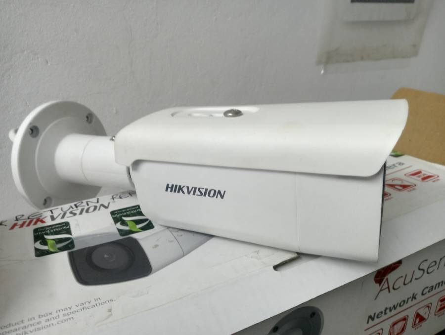 USED Hikvision 4MP 4mm AcuSense Fixed Bullet Network Camera