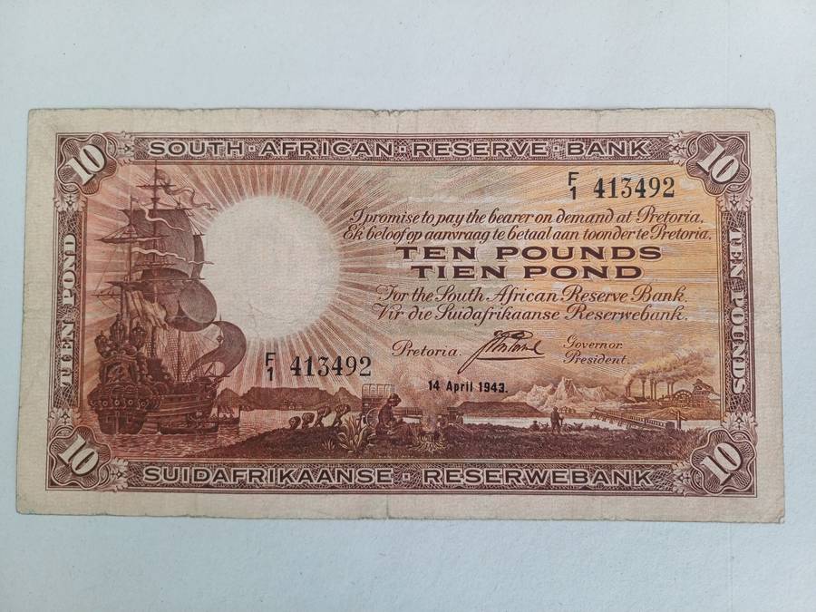 SA Union Ten Pounds E/A Postmus Bank Note. Dated 14 April 1943 with Van Riebeeck watermark!