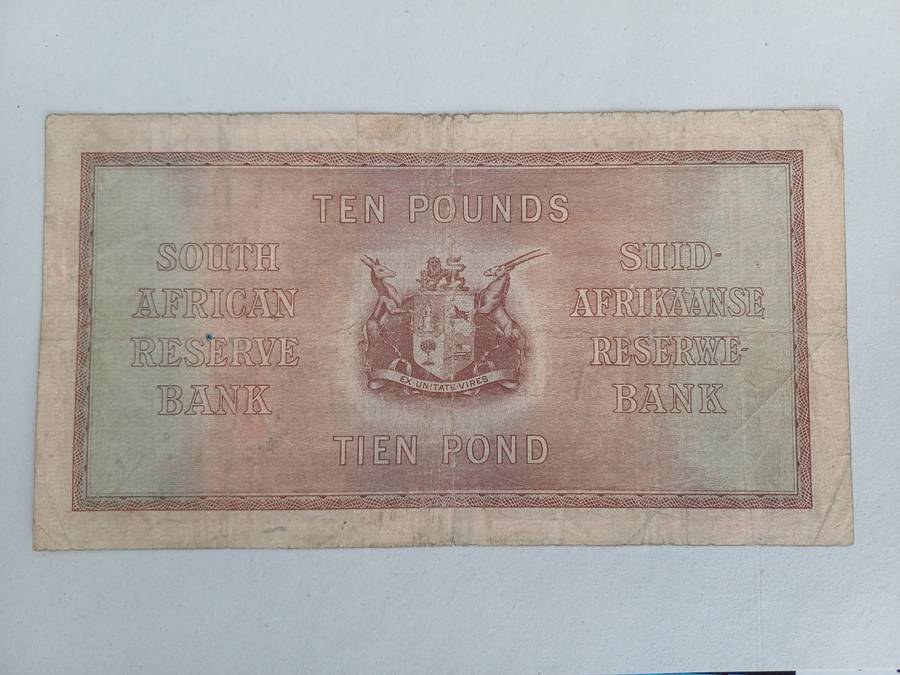SA Union Ten Pounds E/A Postmus Bank Note. Dated 14 April 1943 with Van Riebeeck watermark!