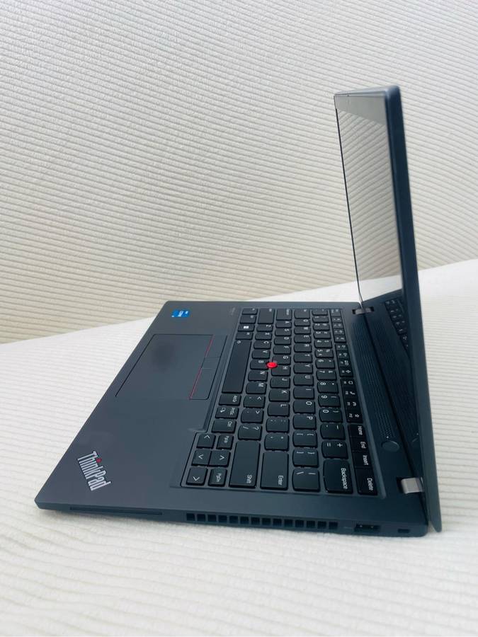 New Lenovo ThinkPad T14 Gen 3 Core i5 Laptop 21AH004XZA With 24GB RAM
