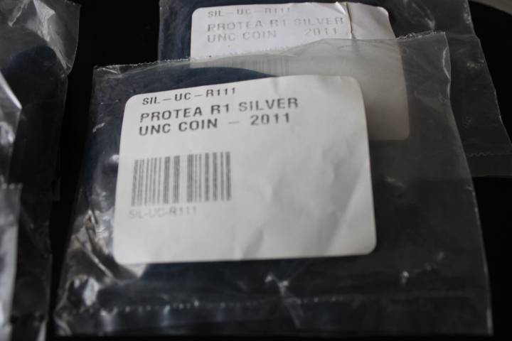 2011 Coetzee Unc Silver R1 (Still sealed)