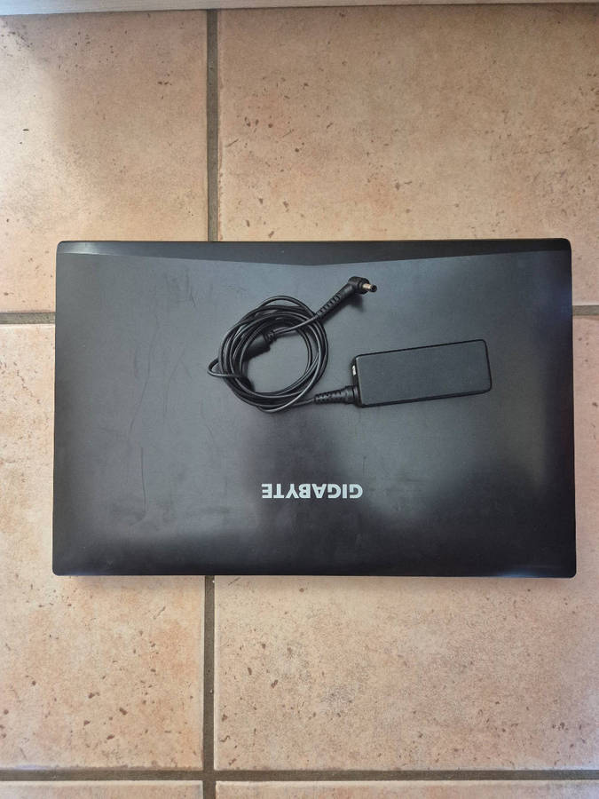 Gigabyte Laptop