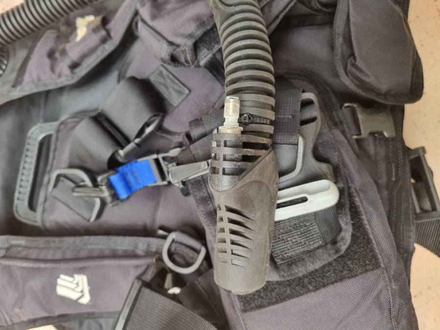 Scuba Diving Kit - BCD, 2x Regulator and Bag