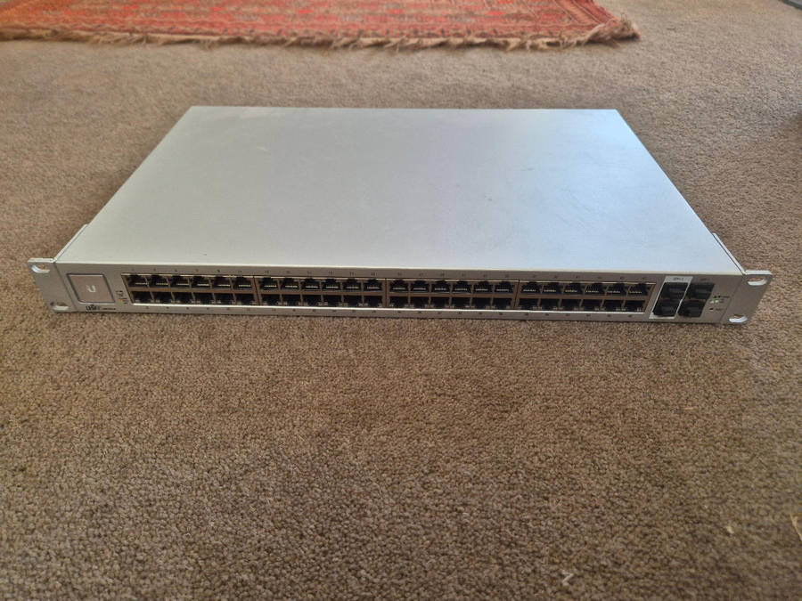 Ubiquiti UniFi 48 Port Switch
