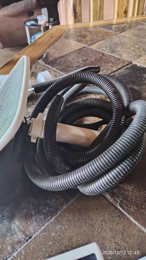 Ezviz CB3 Smart WiFI Solar Security Camara