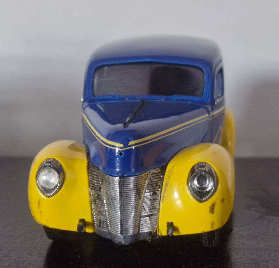 Rare - LIMITED EDITION 1940 Ford Goodyear - collectors Model panel van
