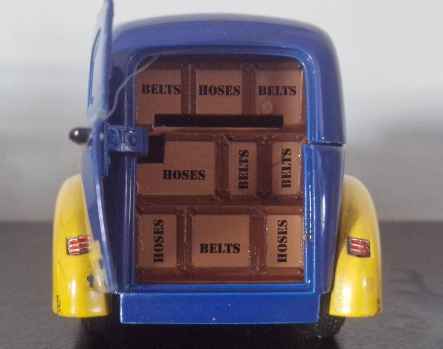 Rare - LIMITED EDITION 1940 Ford Goodyear - collectors Model panel van