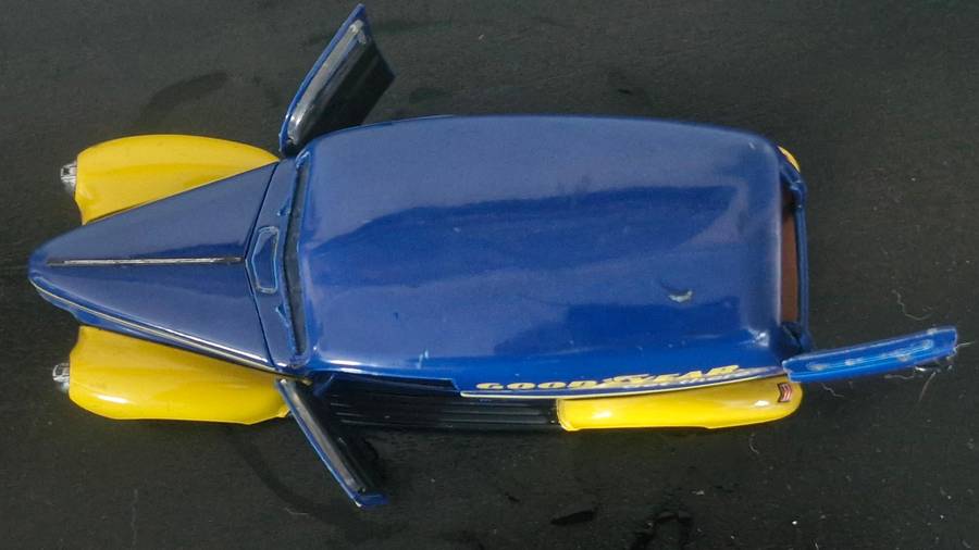 Rare - LIMITED EDITION 1940 Ford Goodyear - collectors Model panel van