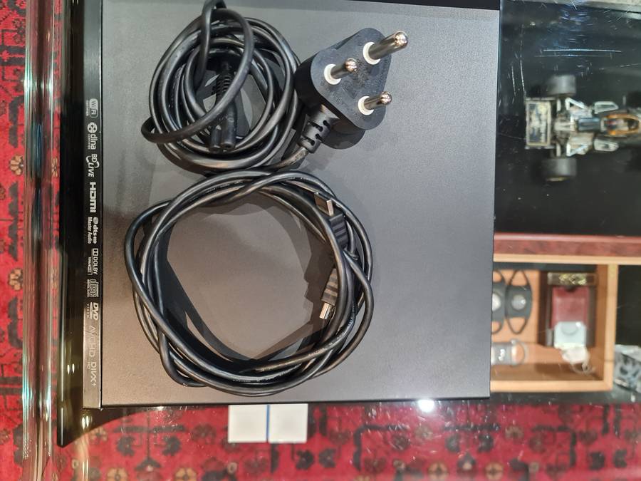 Yamaha BD-S673 Blu-ray Disc Player