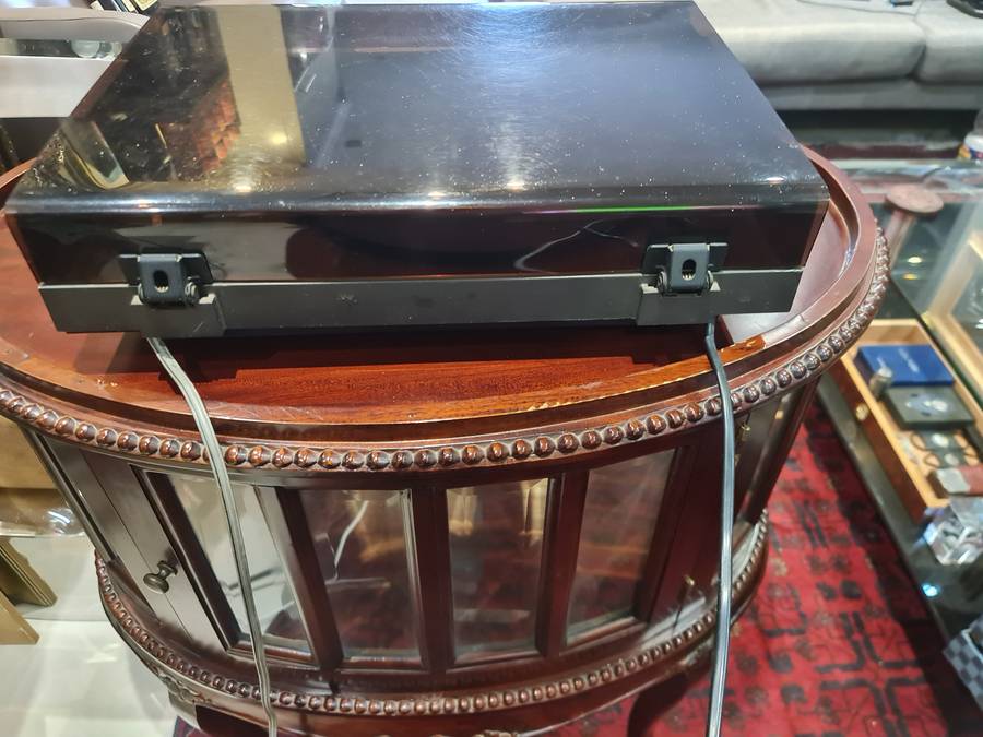 NAD 5120 Belt Drive Turntable