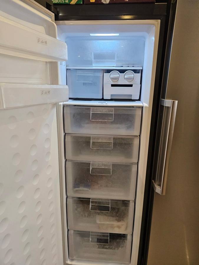 Samsung RZ80EEIS Freestanding Upright freezer