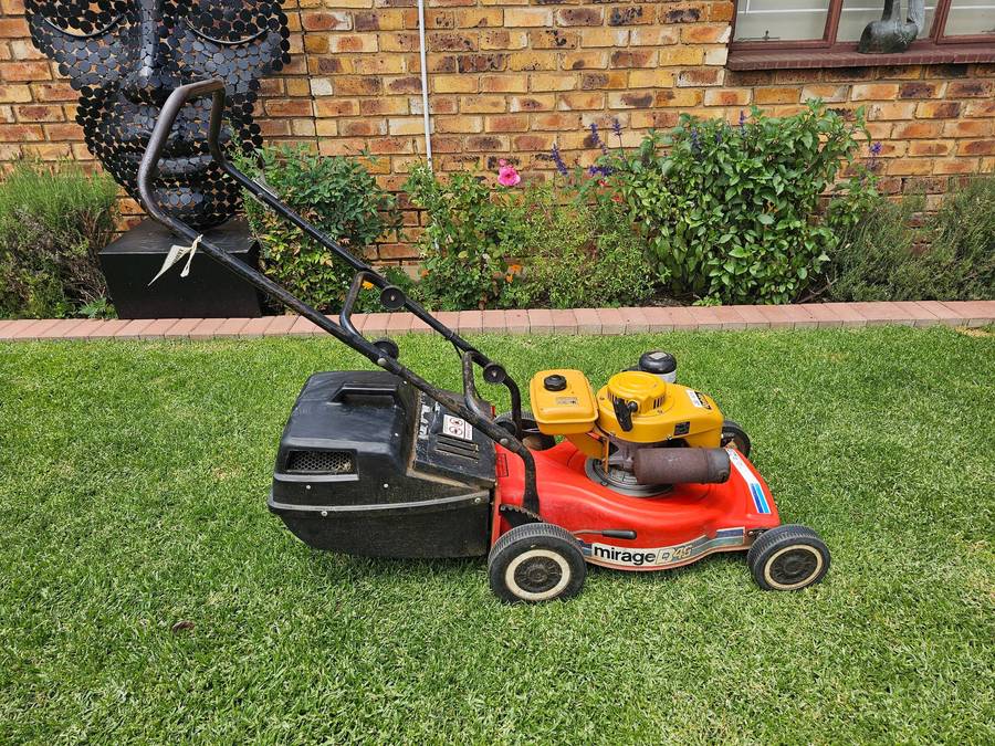 Tandem Mirage 45 Petrol Lawnmower with Robin EC10 Engine