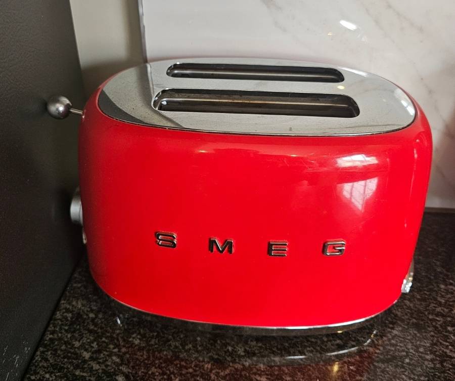 Smeg Retro 2 Slice Toaster Red