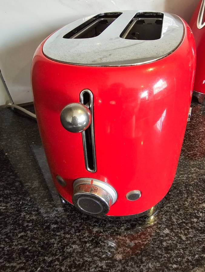 Smeg Retro 2 Slice Toaster Red